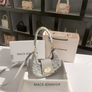 New Chinese Style Genuine Leather Underarm Bag Womens Fashionable Versatile Single Shoulder Crossbody Bag Crescent Moon Bag