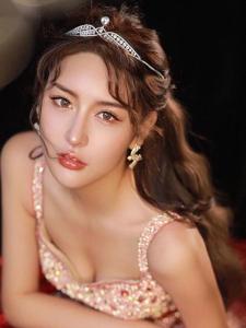 Elegant Miniature Alloy Crown Hair Accessory for Brides Sweet Princess Style Birthday Photography Studio Hair Ornament