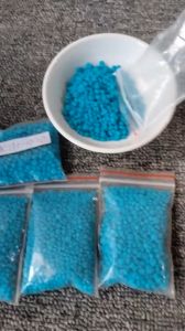 NPK 30-10-10loại 5 túi nhỏ kích thích cây trồng sinh trưởng tốt thúc đẩy đâm chồi đẻ nhánh nhanh .