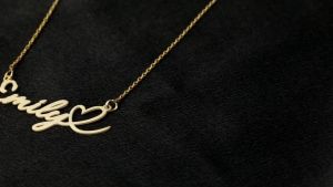 KL010 Kalung Liontin Nama Custom Model Love Pita Bisa Buat Namamu Lapis Emas 24k Anti Karat