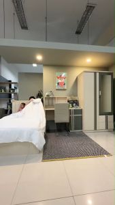 ชุดห้องนอน 3.5 ฟุต สีไลท์โอ๊ค รุ่น คาร์ลิน | Livinghome Furniture Mall.