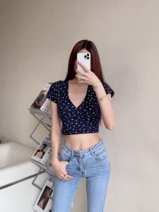 (Stock in KL-062) Womens Floral Crop Top V-neck Short cropped T-shirt American Style Retro Style