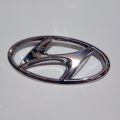 LOGO HYUNDAI  16cm X 8cm ORIGINAL. 