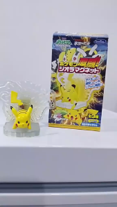 Pikachu Ref Magnet Subarudo Pokemon Battle Scene Nintendo 2008 figure