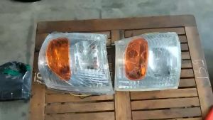Đèn xi nhan xe ben Hoa Mai 2.5 tấn 3.5 tấn 4.0 tấn. Rẻ hơn khi mua cả cặp