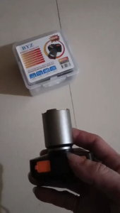 Senter Kepala Zoom 100 Watt BYZ CAHAYA PUTIH Baterai luar dan tanam 2400mAh tahan 10 jam