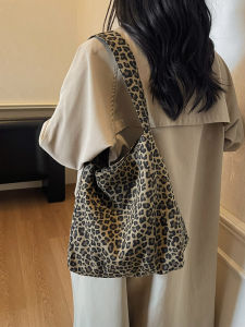 Trendy Large Capacity Canvas Bag Womens 2025 New Style Casual Commuter Shoulder Bag Leopard Print Tote Bag Single Shoulder Bag