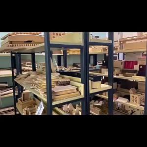 Pendirian efon Kayu Pendirian efon Asas Kayu Pendirian Pengecasan efon Tablet Berbilang Fungsi Bercetak LOGO