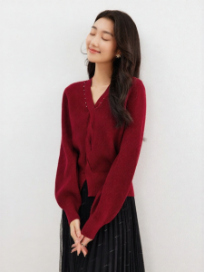 Koradior | Wool V-Neck Elegant Fashion Knit Sweater