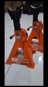 IWA Jack Stand 3 Ton (2pcs) - Tahanan Mobil - Jack Stand IWA 3 Ton