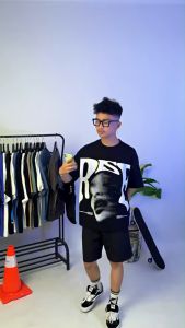 Kaos Boxy fit Kaos Oversized Tshirt Rise Black Pria dan Wanita