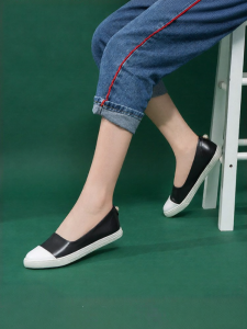 Slip-on Leather Womens Casual Sneakers
