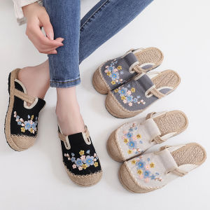 Handmade Linen Outdoor Slippers: A Stylish & Comfortable Choice