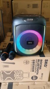 SKG ลำโพงบลูทูธ พกพา 6.5นิ้ว x1ดอก ไมค์ลอย=2ตัว แสงสีวิบวับ เปลี่ยนโหมดไฟได้ 30W RMS รุ่น KG-046