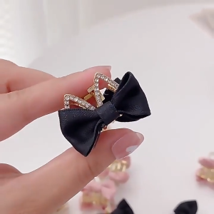 🎉 0 บาทไทย SHENHAO2🎀 กิ๊บหนีบผมโบว์ลายน่ารักๆ หรูหราประดับด้วยเพชร Korean hair clip cute bow hair pin kids pretty hair clip