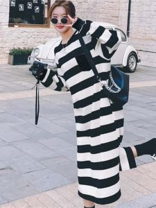 ชุดเดรสลายทางย้อนยุคสำหรับผู้หญิงไซส์ใหญ่หลวมๆ ปกปิดหน้าท้อง กระโปรงทรงตรงแขนยาว ทรงหลวม ทรงหลวม ทรงหลวม