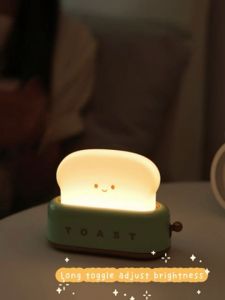 Lumens Cute Mini Toast Table Lamp for bedroom Adjustable LED Night lamp Rechargeable and Timer Night Light for Kids Improve Sleep Comfort Bedside Lamp lampu tidur bilik cantik 定时小夜灯卧室