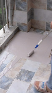 MR สีทากระเบื้อง เปลี่ยนสีกระเบื้อง กระจก หินอ่อนคุณภาพสูง ใช้งานง่าย ยึดเกาะดีเยี่ยม สูตรน้ำไร้สาร