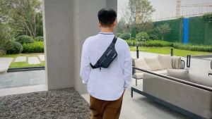 W160)กระเป๋าคาดอกผู้ชาย หนังกันน้ำ5ซิป แต่งลายเท่ๆ กระเป๋าคาดอก กระเป๋าคาดเอว กระเป๋าสะพายข้าง 4 ซิป Travel Waist Shoulder Fashion Men Women Bag