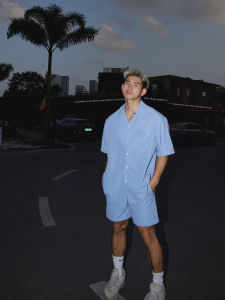 Bộ Quần Shorts và Áo Thun Phong Cách Thường Ngày