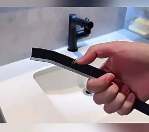 Sikat Pegangan Pembersih Celah Kotoran Debu Serbaguna / Gap Cleaning Brush