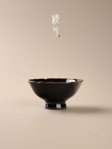 ถ้วยชาดอกบัวสีดำทองแดง ถ้วยสำหรับดื่มชาแบบลำลอง ถ้วยเจ้าของ ถ้วยตวง ชุดเครื่องใช้ในบ้าน เครื่องประดับสำหรับต้อนรับแขก