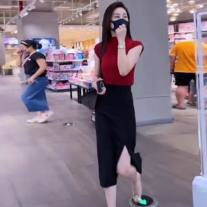 เสื้อยืดแขนสั้นผู้หญิง ผ้าไหมน้ำแข็งถัก คอสูงครึ่งตัว ทรงสลิมฟิต ทรงเข้ารูป ฤดูร้อน 2025 เสื้อชั้นในผู้หญิง