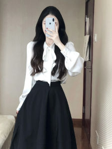 เสื้อเชิ้ตผ้าซาตินสีขาวสำหรับผู้หญิง ทรงตรง แขนยาว คอวี ระบายได้ดี เหมาะกับการเดินทางไปทำงานในฤดูใบไม้ผลิและฤดูใบไม้ร่วง