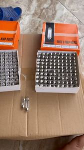 Hộp 100 quả bóng cắm phi 10 dài 31 hoặc 37 12v5w dùng làm bóng cabin bậc lên xuống cabin đèn trần thùng các loại