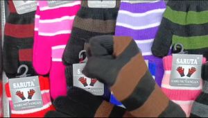 Sarung Tangan Jari Rajut Belang: Desain Unik & Nyaman