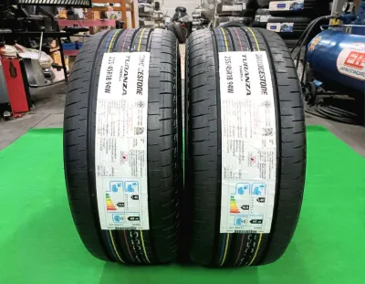 ยางใหม่ค้างปี 235/45R18 Bridgestone Turanza T005a ผลิตต้นปี 2025 พร้อมจุ๊บลมแปซิฟิก 4 ตัว จัดส่งฟรีมีเก็บเงินปลายทาง
