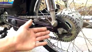 Chai xịt dầu RP7 KOSO 350g- 493ml xịt bôi trơn bảo vệ thiết bị động cơ chống rĩ xét hàng chính hãng