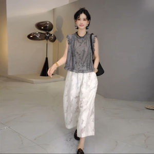 Stylish and Versatile Lightweight Short Sleeve Shirt