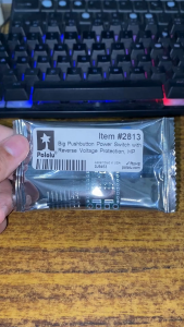 Big Pushbutton Power Switch with Reverse Voltage Protection HP