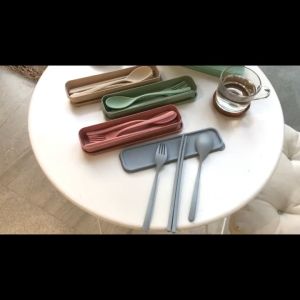 Sendok Garpu Sumpit Portabel Set / Alat Makan Bahan Jerami Gandum