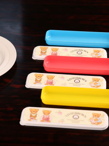 Portable Food Grade Dining Utensil Box Bear Spoon Chopsticks Box Student Chopsticks Box Medium Size from Other Overseas Regions