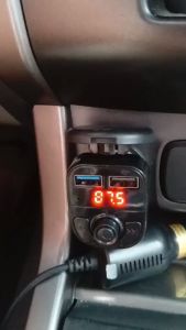 FM Transmitter Bluetooth Modulator Mobil Car Charger Dual Port USB + MP3 Player + Aux 5.0 TF Slot