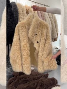 QFN | Eco-friendly Beige Faux Fur Thick Jacket 2026 Autumn and Winter New Style