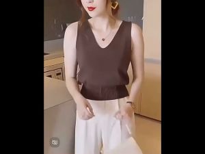 FRAN Summer Sleeveless Knitted Tank Top Women V-neck Sleeveless Blouse