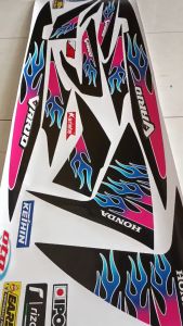 (COD) STIKER STRIPING MOTOR HONDA VARIO 110 FI - LIST SIMPLE WARNA VARIASI DESAIN RACING IP HOLOGRAM DAN TRANSPARAN BISA COD IP.KODE-146