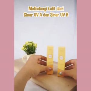 SUNSCREEN WAJAH / SUNCARE SR12 BPOM / TABIR SURYA SPF 25+ / MENJAGA WAJAH DARI PAPARAN SINAR MATAHARI
