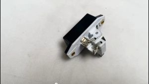 Regulator IC Alternator Mercy 24V Segiempat Universal - 7800