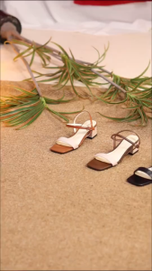 Giày Sandal Cao Gót Nữ 4cm Quai Ngang Pixie H315