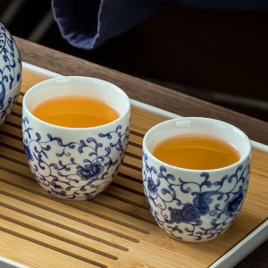 ชาน้ำเซรามิกลายดอกไม้สีน้ำเงินสำหรับใช้ในบ้านและออฟฟิศ ชาน้ำชาสไตล์จีนสุดหรูหรา ชาน้ำชาสำหรับใช้ส่วนบุคคล ชาน้ำชาสำหรับเจ้าของบ้าน
