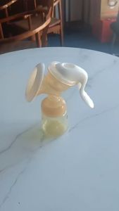 Silicone Nipple Feeder & Manual Feeding Bottle: A Comprehensive Guide