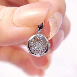LAZO DIAMOND Classy Round Dancing Diamond Pendant in 9k White Gold