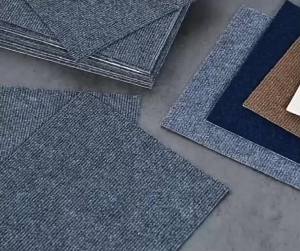 พรมปูพื้นห้อง ได้ดีมี 7 สีให้เลือก ขนาด 30 x 30 cm แผ่นพรมจิ๊กซอว์ ติดตั้งเองได้ง่าย สีทนต่อคราบและทําความสะอาดง่าย นุ่มขนไม่หลุด รองรับแรงกระแทก