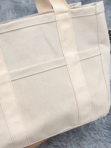 กระเป๋าห่านตัวแบ่งกระเป๋าหลายกระเป๋าทันสมัยกระเป๋าไหล่สีทึบทั้งหมดที่สมบูรณ์แบบกระเป๋าสะพาย กระเป๋าโท้ทกระเป๋าถือสะพายไหล่สำหรับผู้หญิง