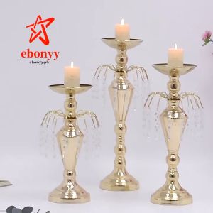 Metal Flower Vase & Crystal Pendant Rack: A Fountain-Shaped Wedding Table Centerpiece