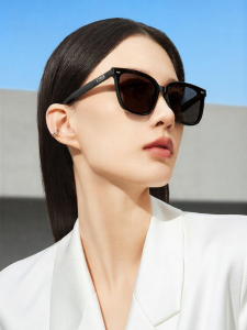 HELEN KELLER | Stylish Anti-Ultraviolet Sunglasses with Polarized Option